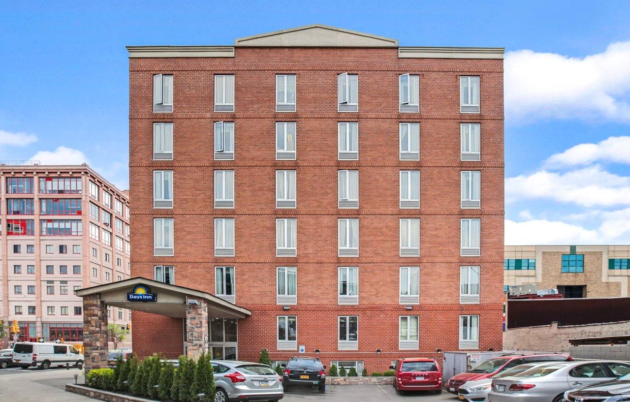 Days Inn By Wyndham Long Island City New York Exterior foto